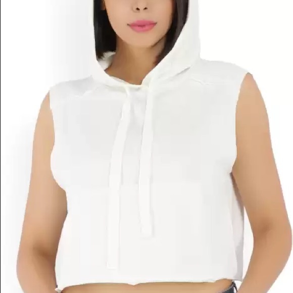 Forever 21 White Cropped Sleeveless Sweatshirt - Picture 2 of 4
